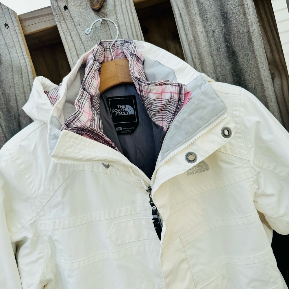 The North Face Ski/Snowboarding Jacket Women's Sz SP - Picture 4 of 13